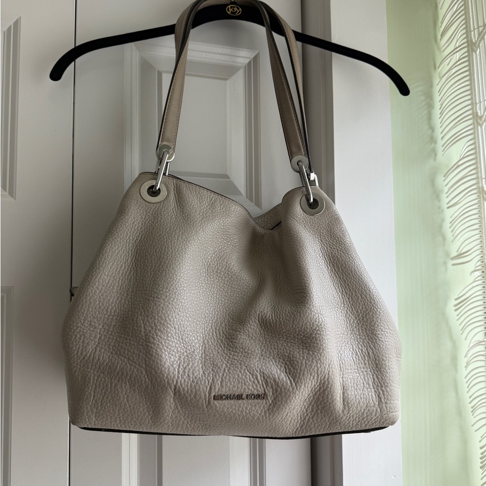 Michael Kors Off White Leather Shoulder Bag